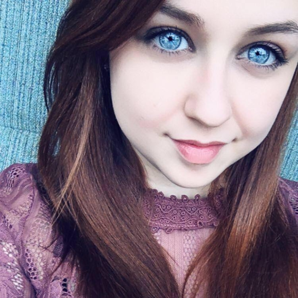 Meet your Posher, Caitlyn